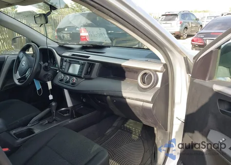 2016 Toyota Rav4 Le z USA, uszkodzony, nr VIN 2T3ZFREV7GW307055